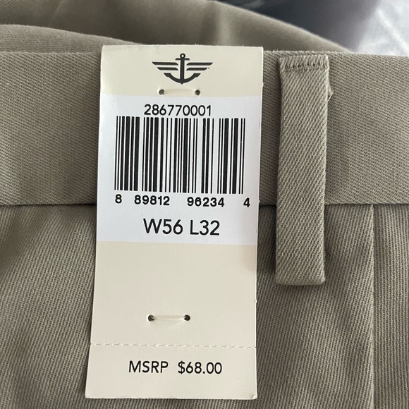 NWT Dockers size 56 x 32 Signature Khaki - Picture 2 of 9